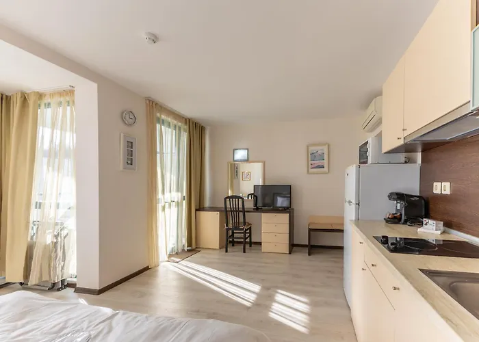 Beachfront Pool&sea View Stduio In Berlin Appartement