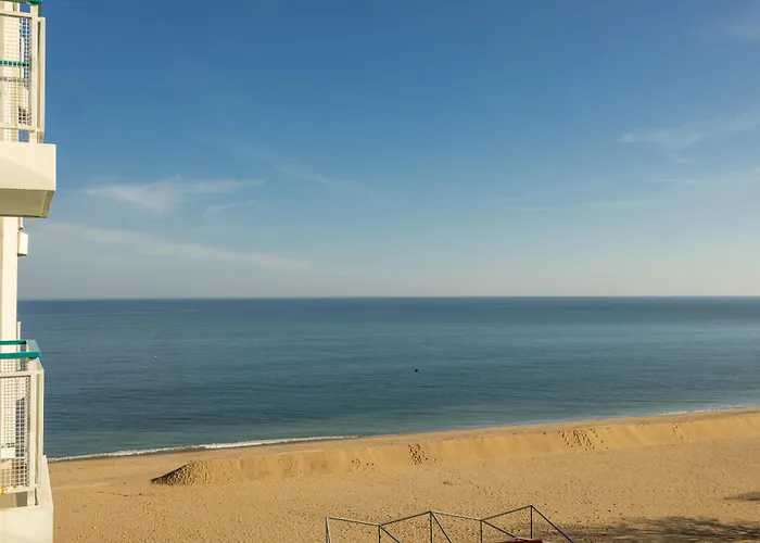 Beachfront Pool&sea View Stduio In Berlin Varna